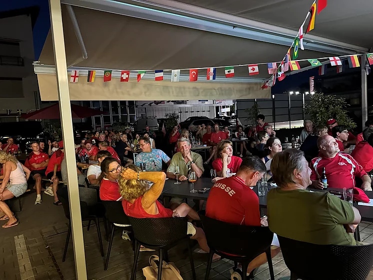 Was für ein fantastischer Abend beim Public Viewing im Café-Bistro Schnipp-Schnapp in Kleinandelfingen!